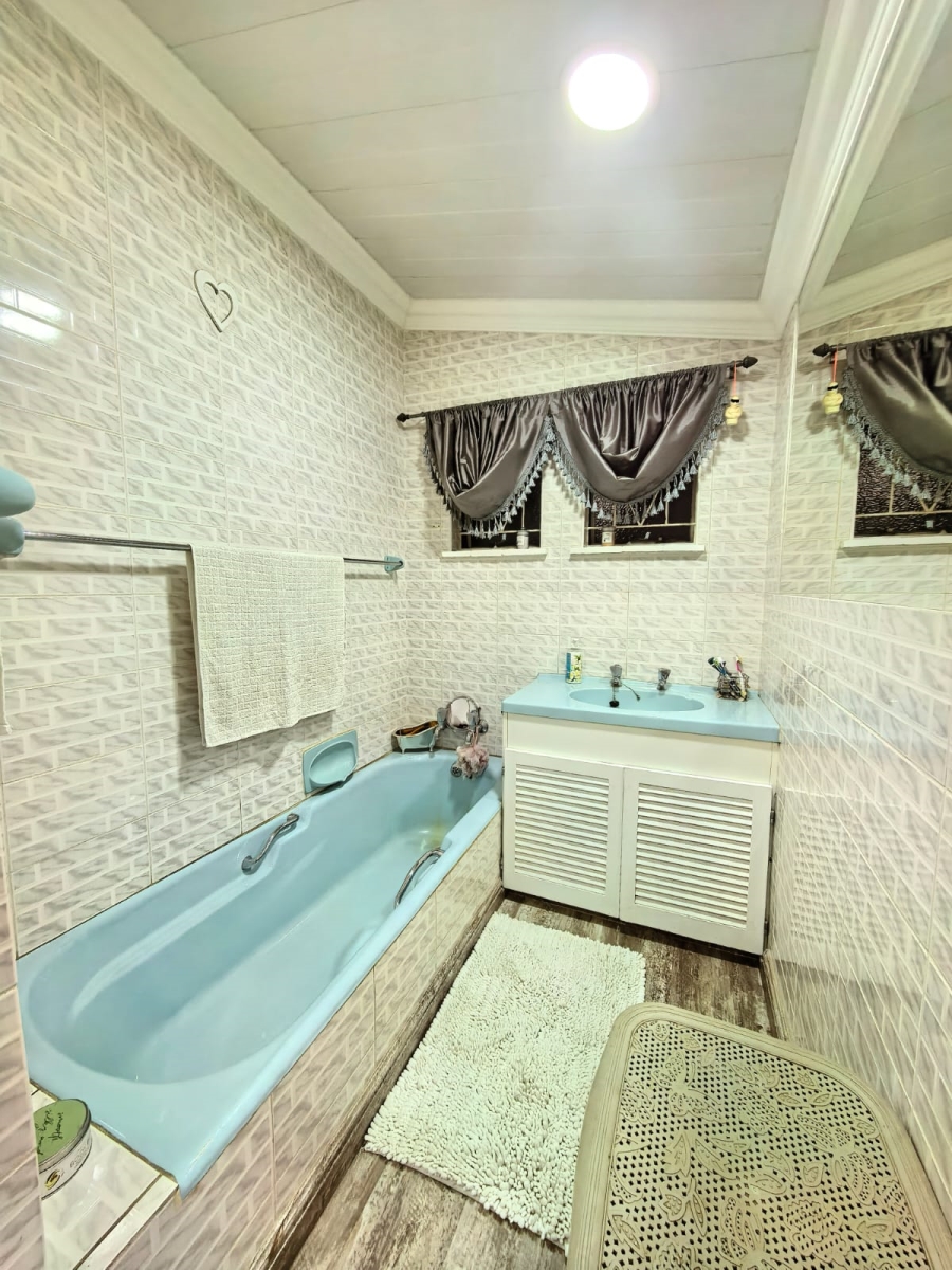 3 Bedroom Property for Sale in Sasolburg Ext 12 Free State